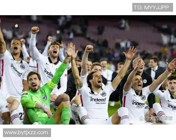 汉堡客场力克法兰克福，逼平对手取得宝贵一分