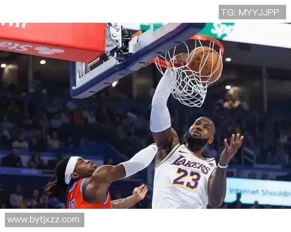 湖人险胜奇才，詹姆斯数据全面展现英雄风范